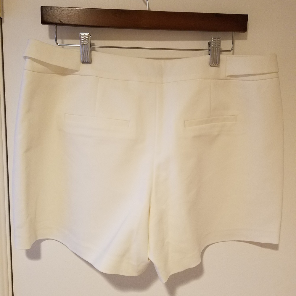 Elle Solid Shorts - image 3